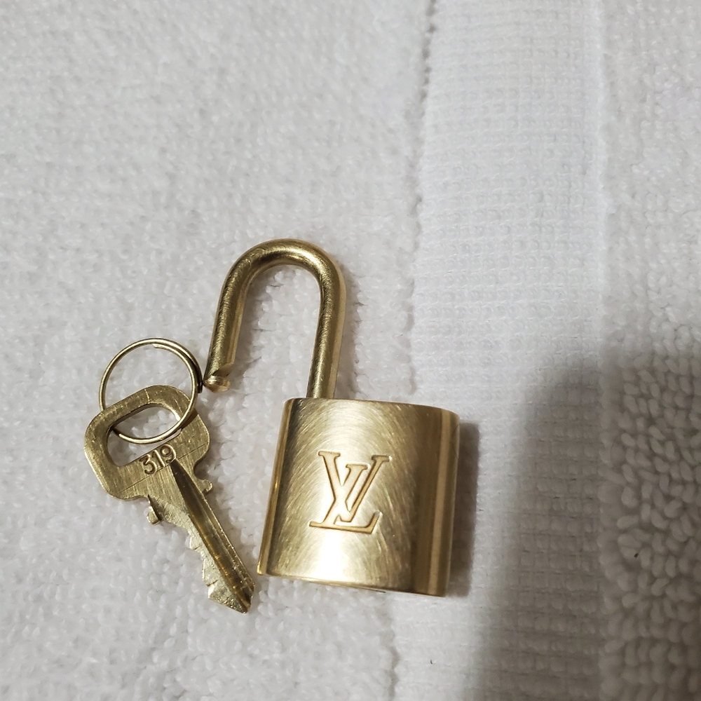 Louis Vuitton Lock with key